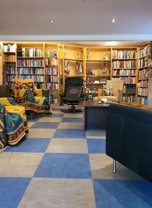 De Vliegende Vlinder Bed & Breakfast Nederweert ภายนอก รูปภาพ