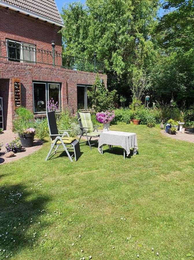 De Vliegende Vlinder Bed & Breakfast Nederweert ภายนอก รูปภาพ